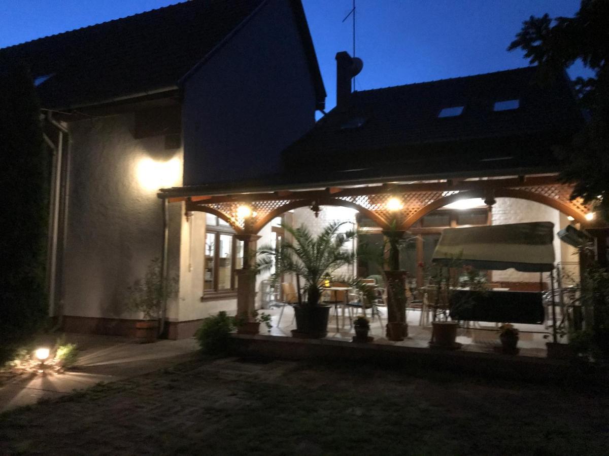 Platanus Vendeghaz Zamardi Bed and Breakfast Buitenkant foto
